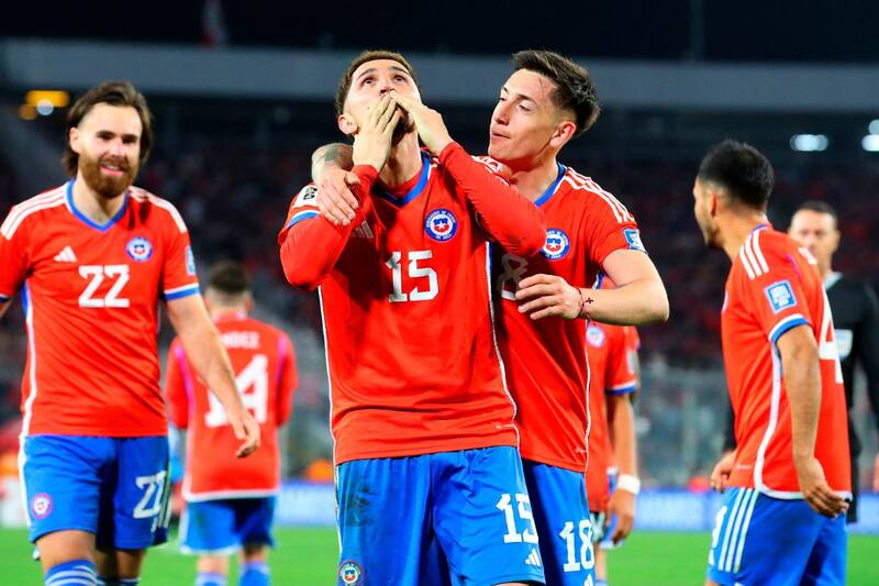 La Roja llega como la selección 40 al estreno de la Copa América. Foto: Agencia Aton.