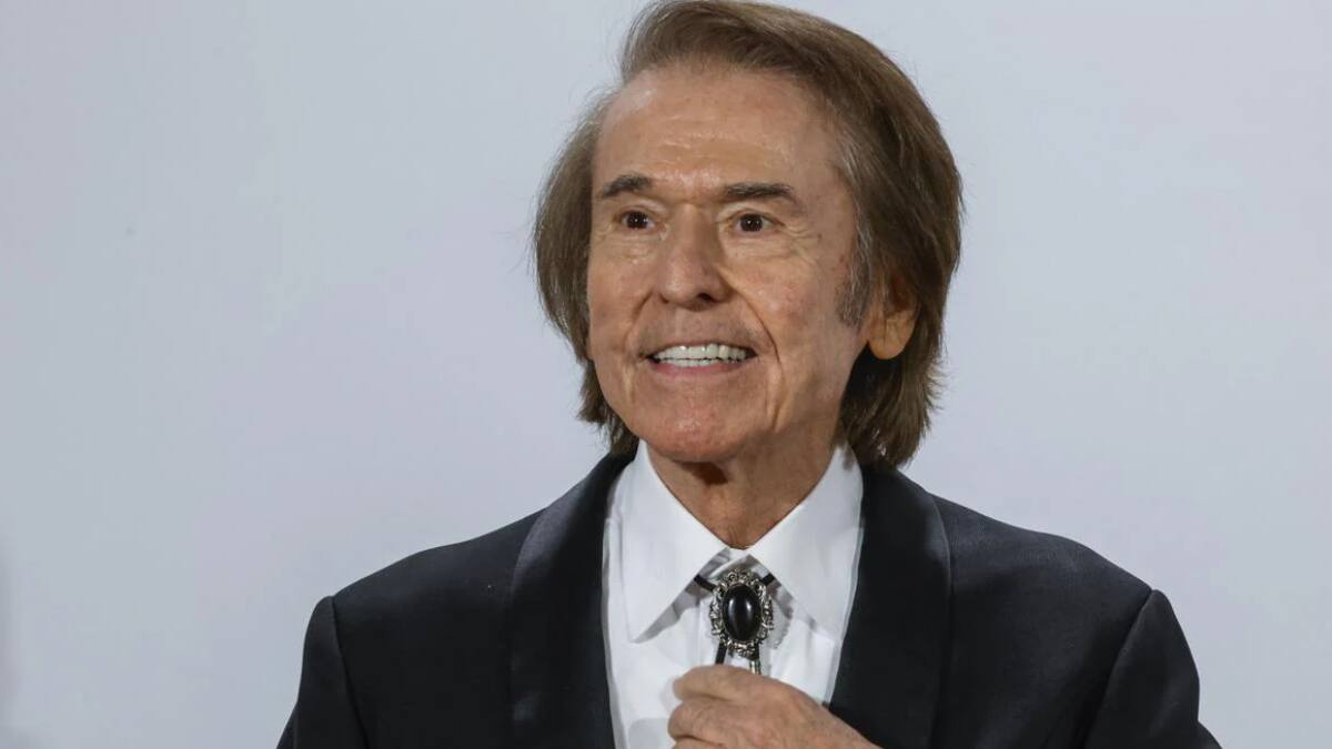 Raphael se encuentra internado tras sufrir fallo cardiovascular en plena entrevista