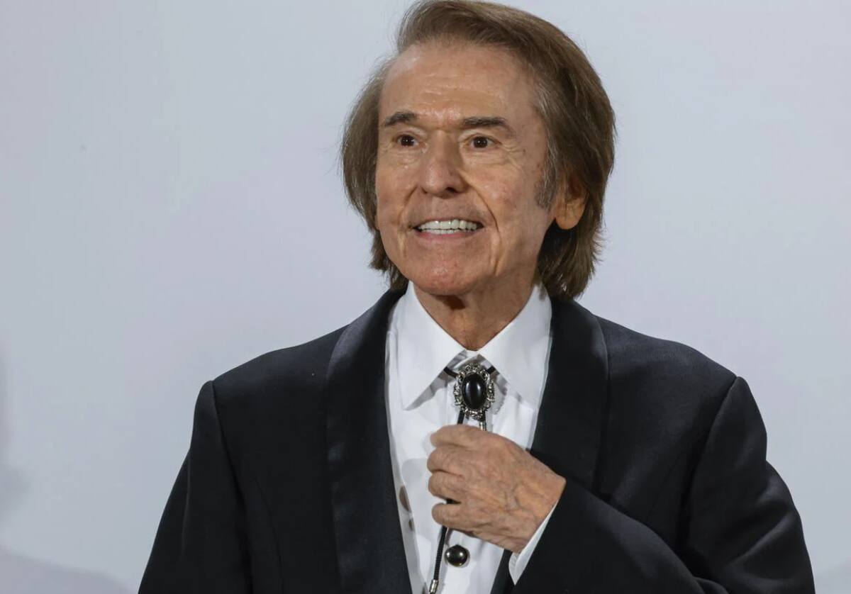 se encuentra internado por grave estado de salud.