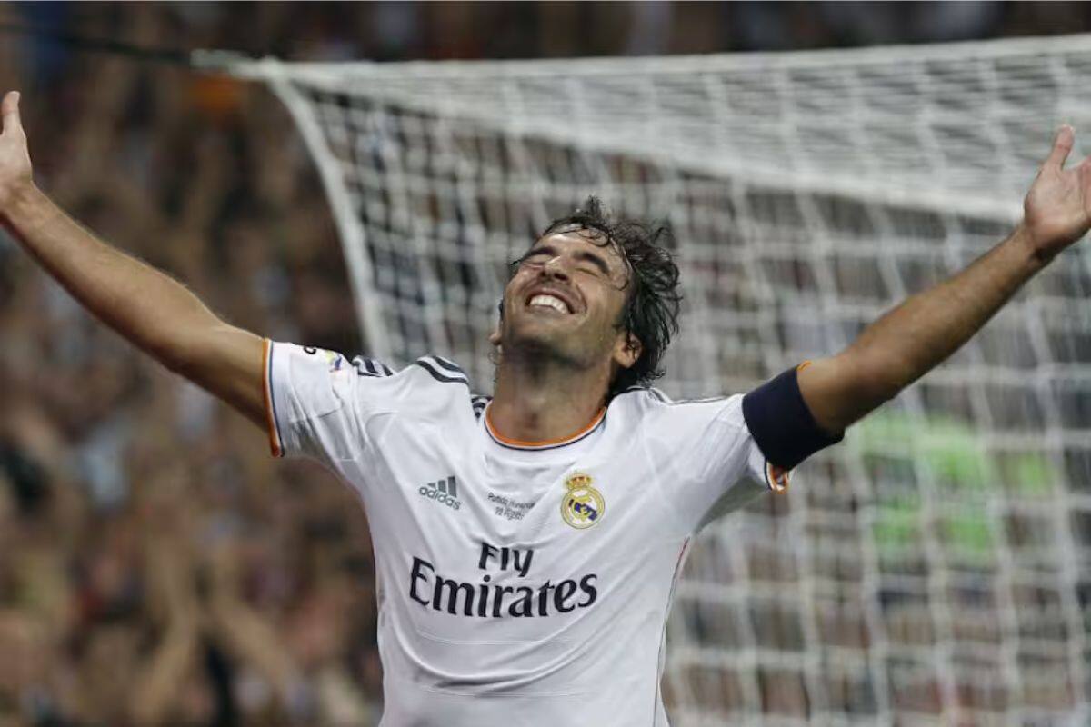 16 temporadas y 16 títulos con la camiseta del Real Madrid. Foto: EFE.