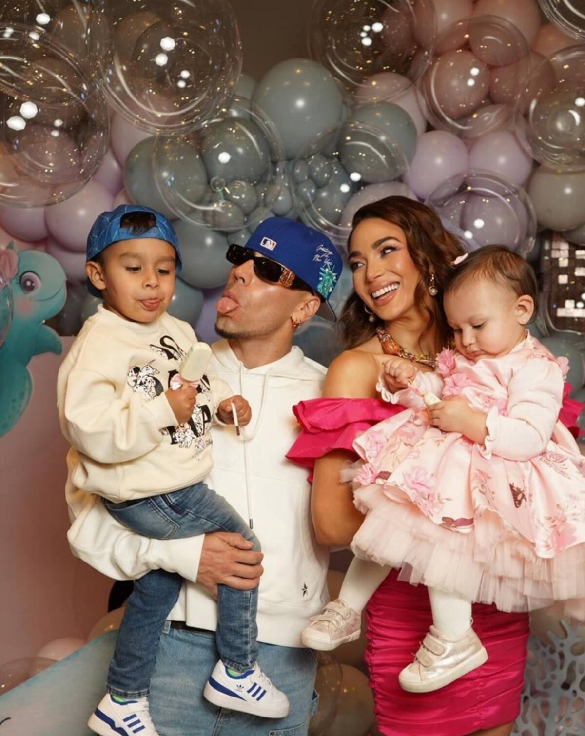 Raúl Peralta y Lisandra Silva con sus hijos Noah y Leiah / Créditos: Instagram