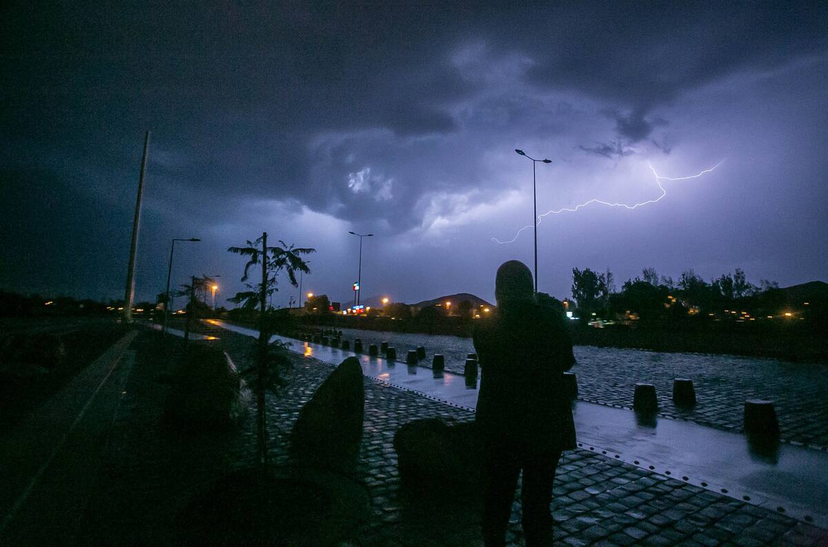 VIDEO | Impresionante tormenta eléctrica se registró en Argentina: Rayos y relámpagos iluminaron el cielo