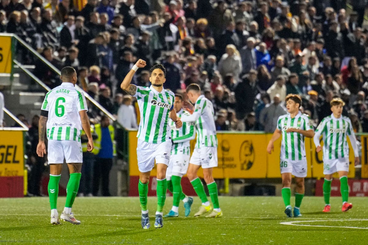 El Betis no le gana hace 16 años al Barcelona en el Benito Villamarín.