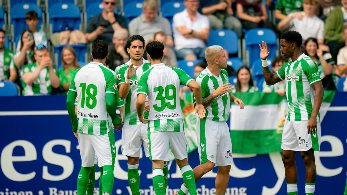 Sin Manuel Pellegrini en el banco: Real Betis inició con goleada su temporada de Champions League
