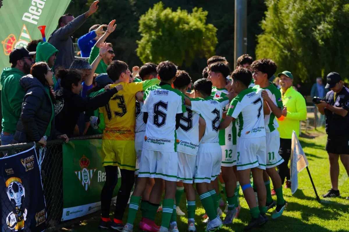 La escuela tendrá actividades especiales desde el 14 al 19 de octubre. Foto: @rbetisacademychile