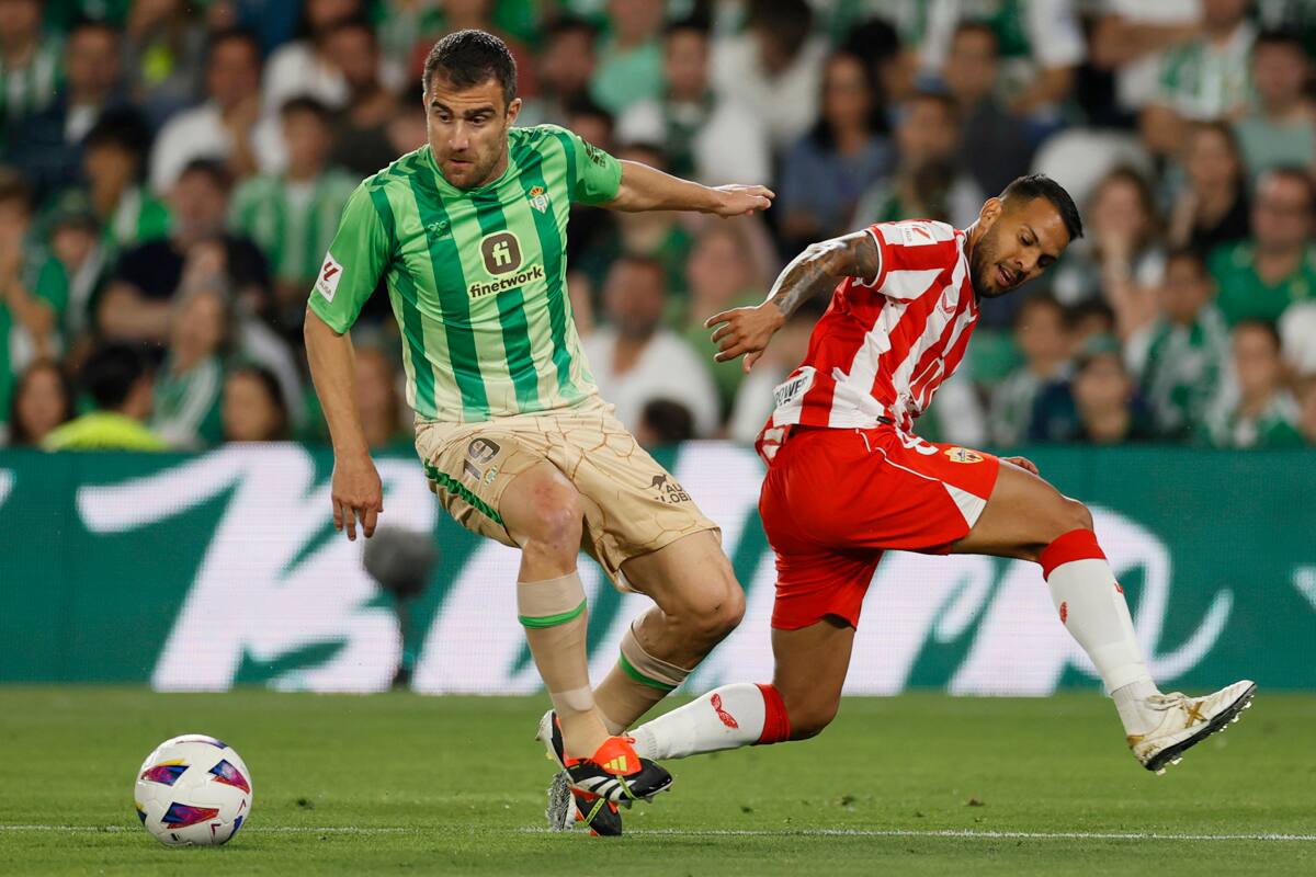 El defensa griego anunció su salida del club a finales de temporada.