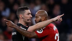 “Han sentido vergüenza”: En España acusan robo del árbitro contra el Sevilla ante Real Madrid