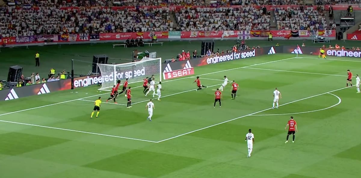 Con jugadón de Vinicius Jr: el golazo del Real Madrid para ponerse en ventaja en la final de Copa del Rey.