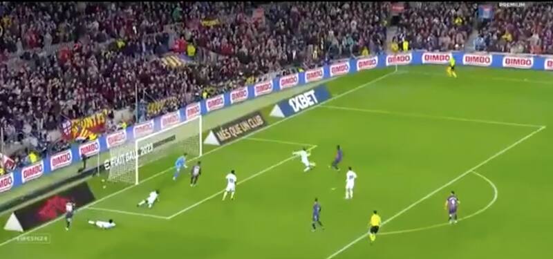 Kessié le dio agónicamente el triunfo al Barcelona sobre Real Madrid.