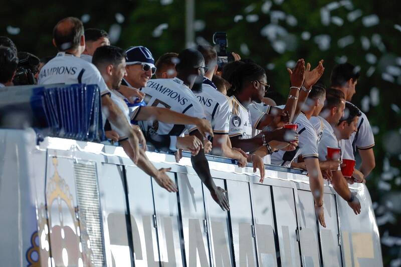 y una repetida postal en la plaza Cibeles. (Foto: EFE)