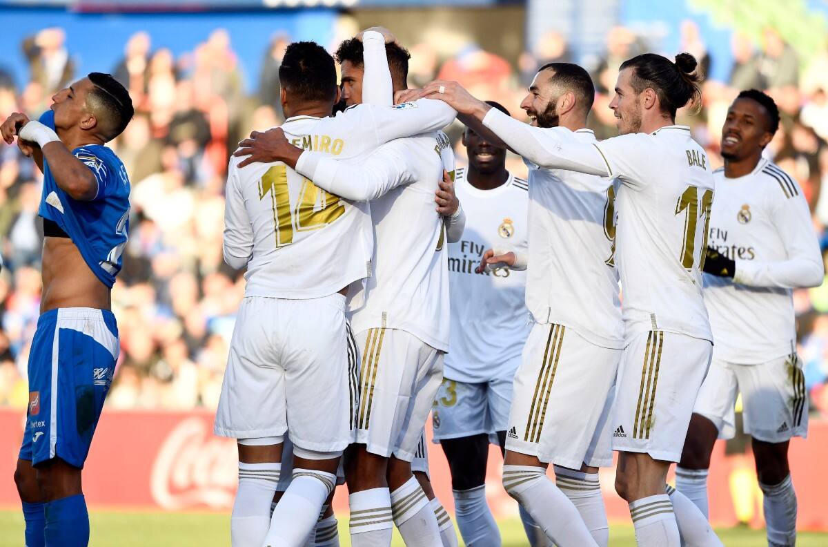 El Real Madrid derrotó al Barcelona y es el nuevo puntero en España