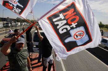 Rebaja en multas del TAG: ¿En qué consiste la nueva ley y a quiénes beneficia?