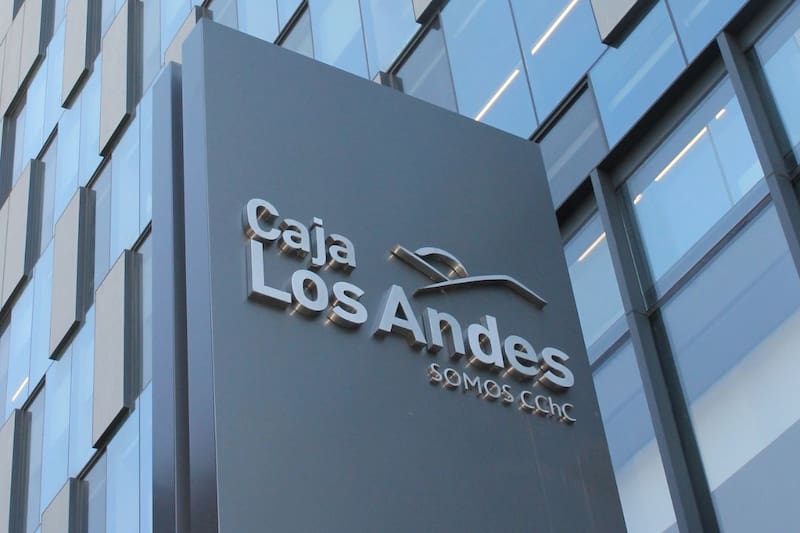 Afiliados pueden tener descuentos de hasta $25/Lt.
Créditos: Caja Los Andes.