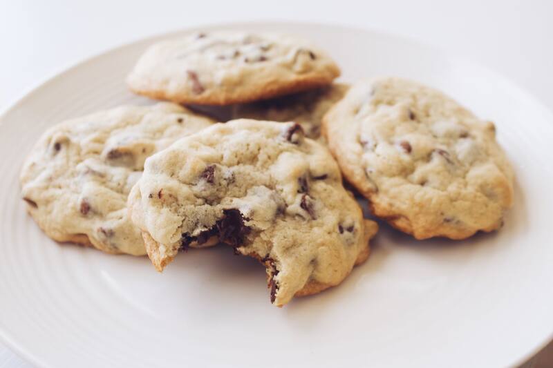 Prueba esta deliciosa receta de galletas con chispas de chocolate.
