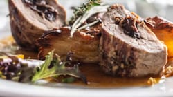 “Va a sacar aplausos en esta Navidad”: Receta de filete de cerdo relleno con ciruelas, un plato que no puede faltar en tu mesa