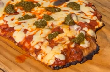 Receta sencilla de malaya a la pizza: Rápida de asar e ideal para picotear en la parrilla