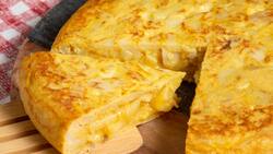 Receta de Tortilla de Papas: Cocina esta sencilla delicia perfecta para el almuerzo
