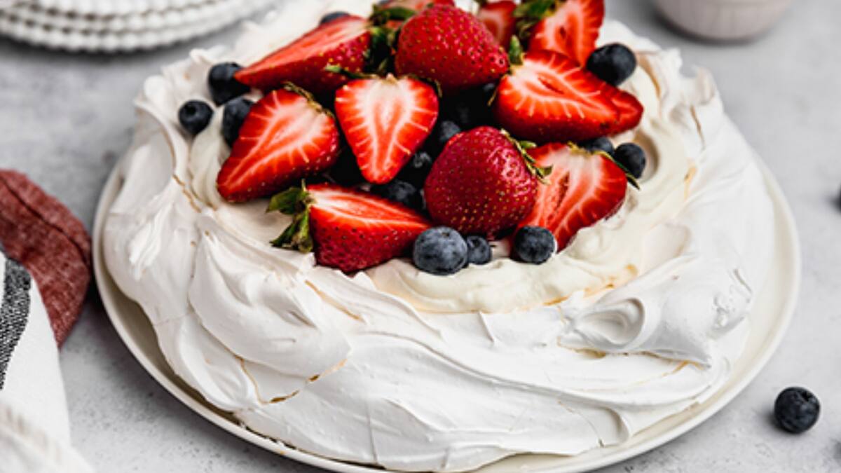 Receta fácil y rápida de pavlova: Un postre que te salvará en esta cena de Navidad