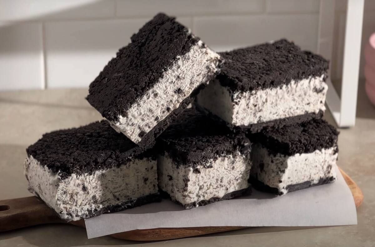 Receta de sándwich helado de cookies and cream: Prepara este rico postre para impresionar a todos