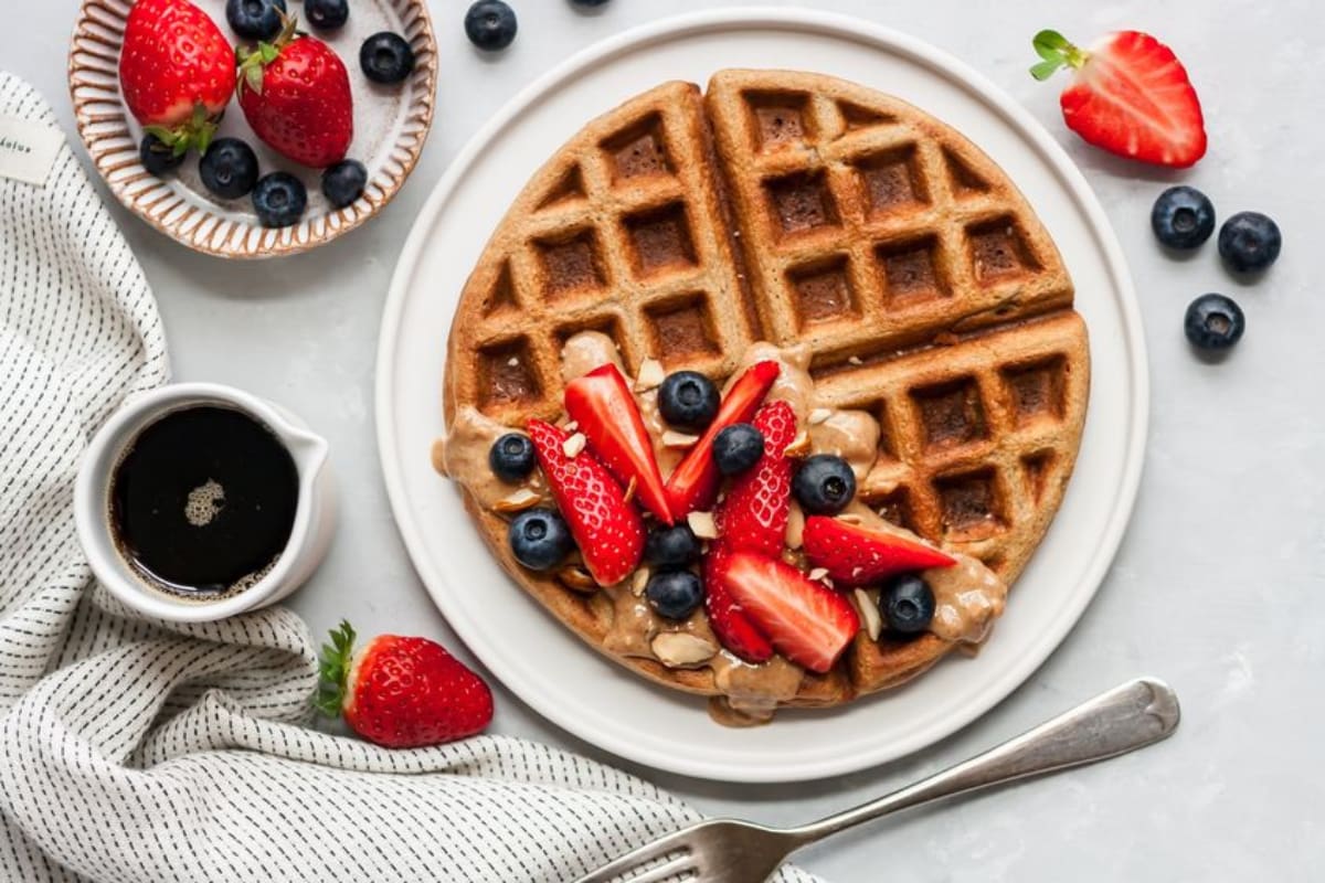 Aprende a cocinar estos waffles esponjosos. Créditos: Pinterest.