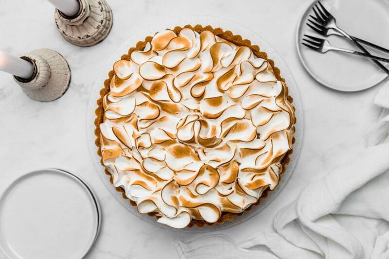 Sigue esta deliciosa preparación de pie de limón. Créditos imagen: Pinterest.