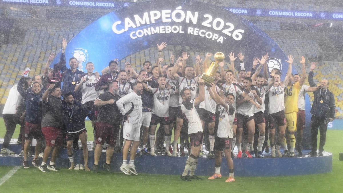 VIDEO | Se mira y se toca: el gesto de Matías Sepúlveda antes de levantar la Recopa Sudamericana con Lanús