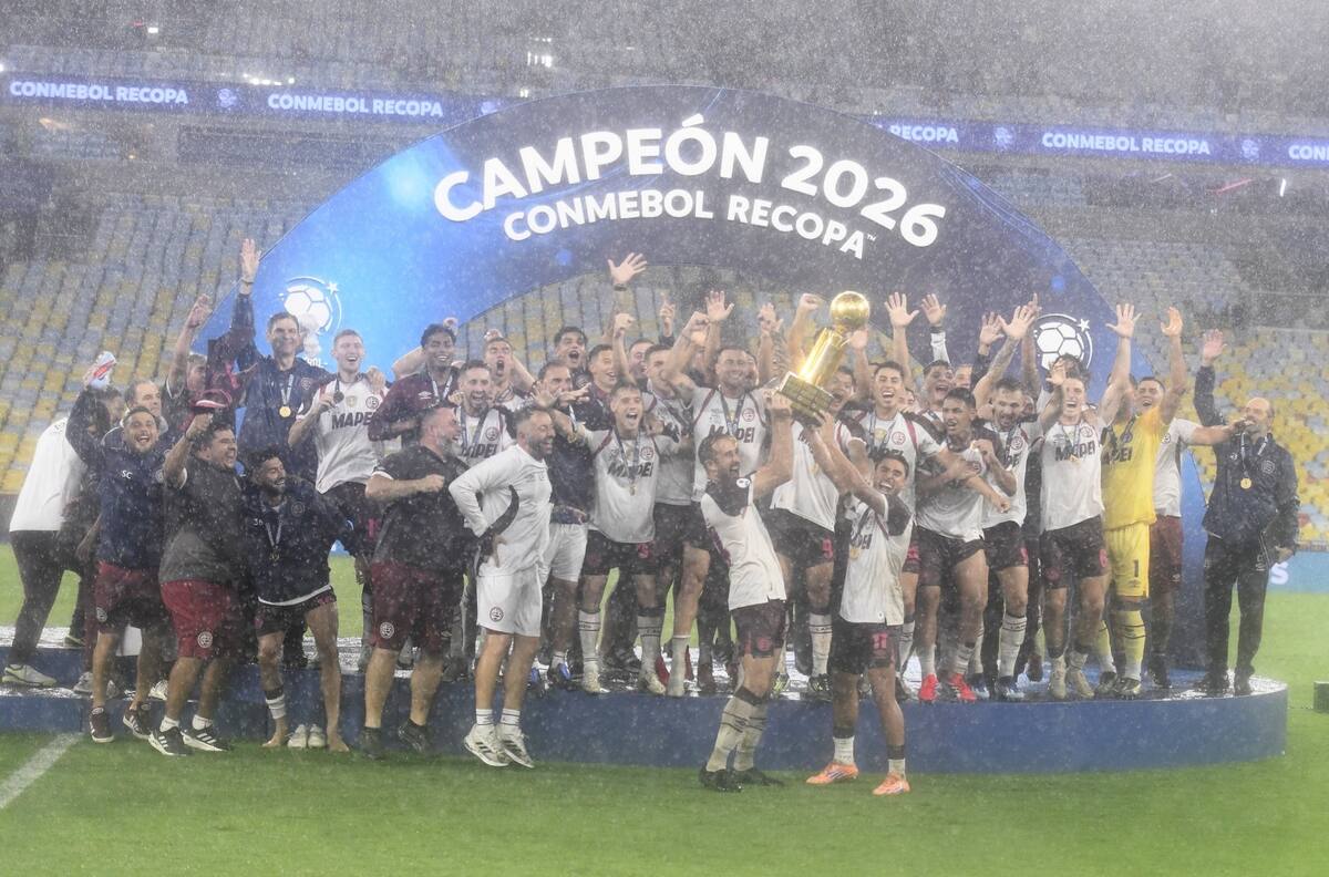 VIDEO | Se mira y se toca: el gesto de Matías Sepúlveda antes de levantar la Recopa Sudamericana con Lanús