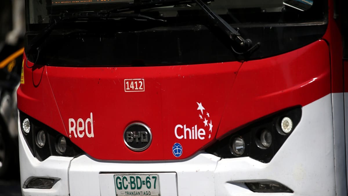 Red Movilidad: Así puedes denunciar si una micro no se detiene en el paradero