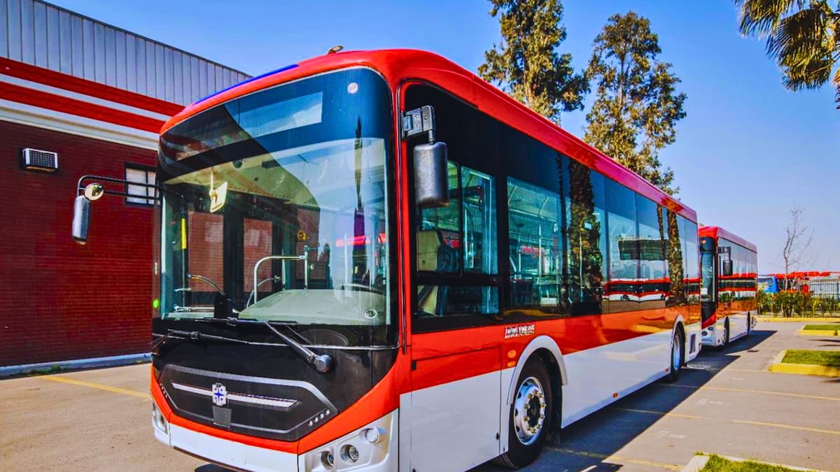 Red Movilidad anuncia importante cambio en dos recorridos de Santiago: la medida podría durar hasta dos años