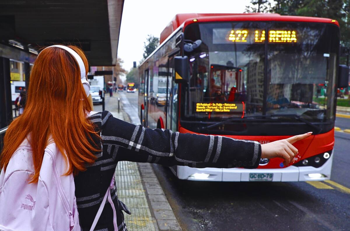 Red Movilidad anunció un plan de refuerzo de buses en el sector oriente de Santiago para este viernes: el motivo