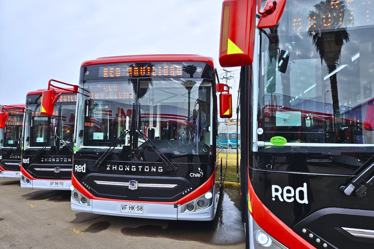 El duelo entre Universidad Católica y Ñublense tendrá buses de apoyo este domingo. Foto: Red Movilidad en X.