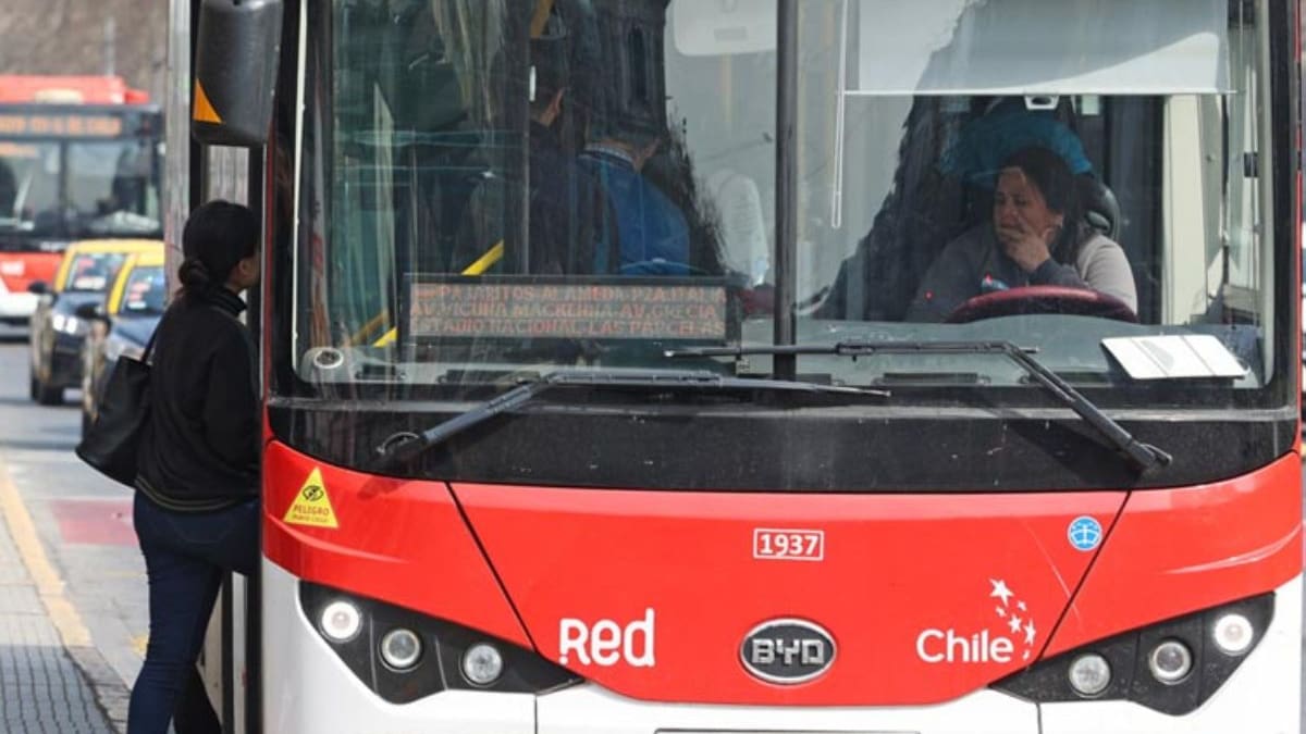 Red Movilidad anuncia desvíos por obras viales en Ñuñoa: Revisa cuáles son los recorridos afectados