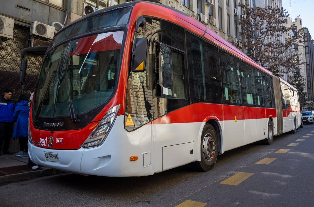 Por casi dos semanas: estos 5 buses de Red Movilidad cambian de recorrido en importante comuna
