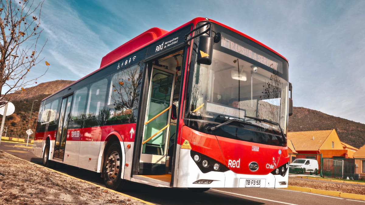Red Movilidad anuncia desvíos en 3 recorridos de buses: Esta comuna de la RM sufrirá cortes de calles por obras viales