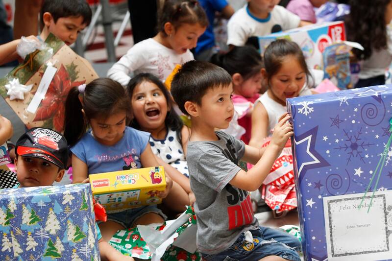La idea es que ningún niño de Ñuñoa se pueda quedar sin regalos de Navidad en Ñuñoa.
