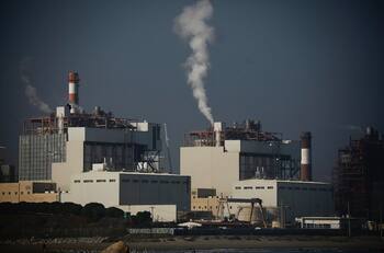 Decretan alerta ambiental por altos niveles de azufre en Quintero, Puchuncaví y Concón