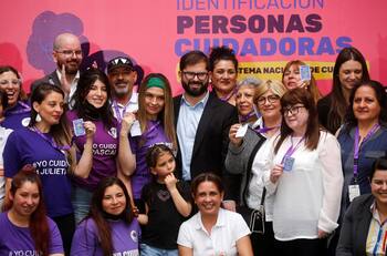 Registro de Personas Cuidadoras: ¿Qué beneficios entrega y cómo inscribirse para obtener la credencial?