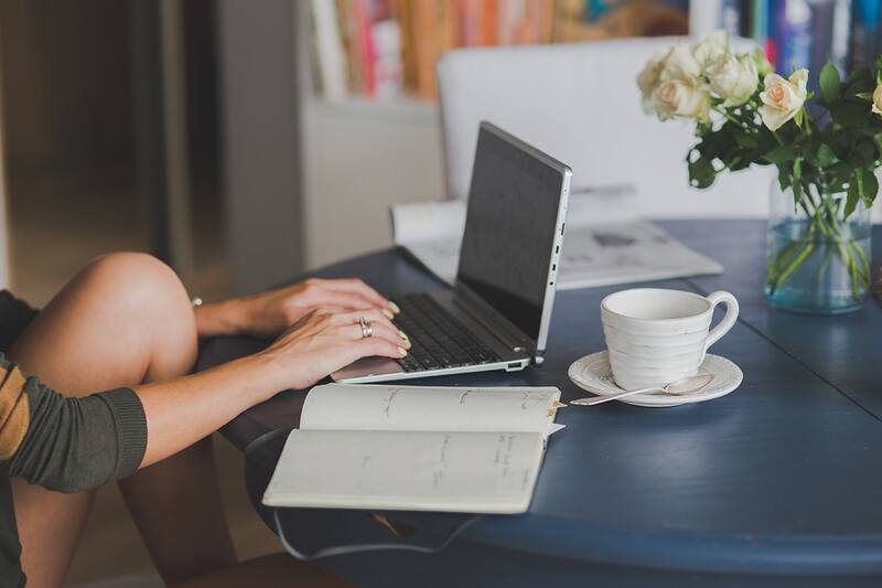 Te contamos también cuáles son los trámites que puedes realizar por inernet. (Créditos: Pexels)