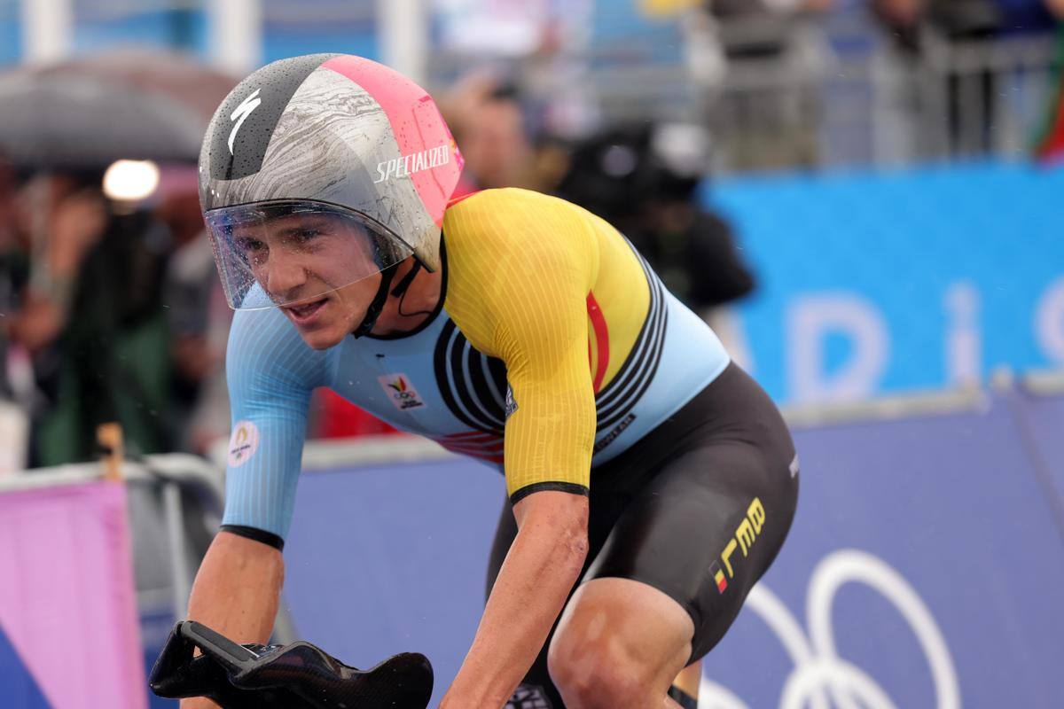 El ciclista criticó las calles de París previo a obtener el oro olímpico. Foto: EFE.
