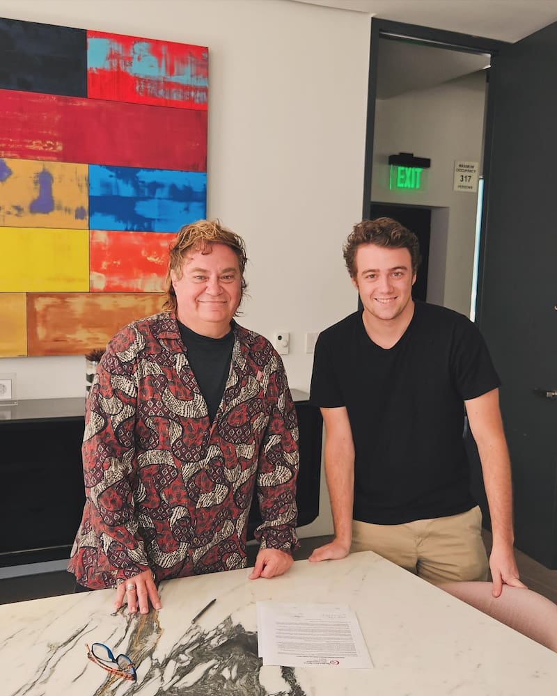 Renato Conserva y su agente