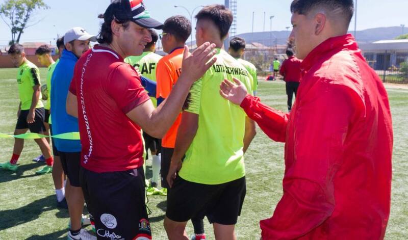 Es el DT de Lota Schwager