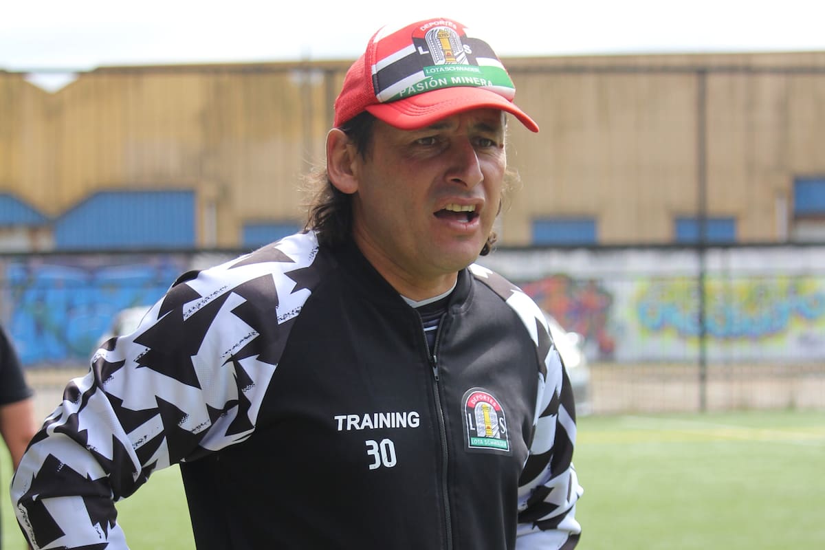 El DT de Lota Schwager. Foto: Lota Schwager.
