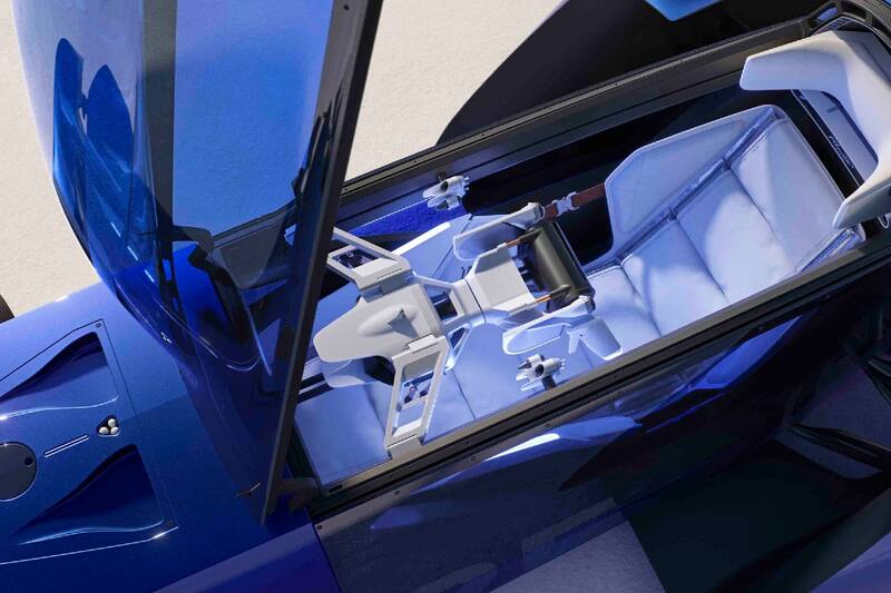 El interior del monoplaza se inspira en la aeronáutica y los videojuegos.