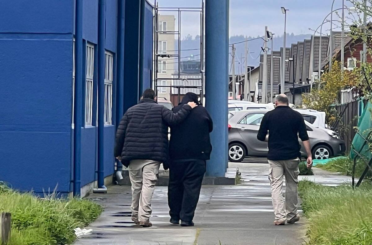 Carabineros detenidos ligados a Resistencia Mapuche Lafkenche no serán encarcelados