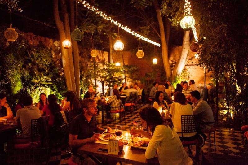 Tiene una amplia carta de platos y vinos, para todos los gustos.
Créditos: Facebook Casaluz Restaurant.