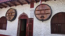 Histórico restaurante El Hoyo cierra sus puertas tras más de 100 años: espacio fue vendido a comerciantes chinos