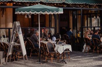 Corte de agua en Santiago: ¿Cómo funcionarán las tiendas y restaurantes este fin de semana?