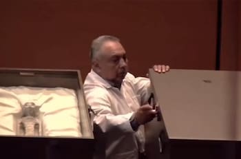VIDEO | Congreso de México presentó cuerpos no humanos: “No son parte de nuestra evolución terrestre”