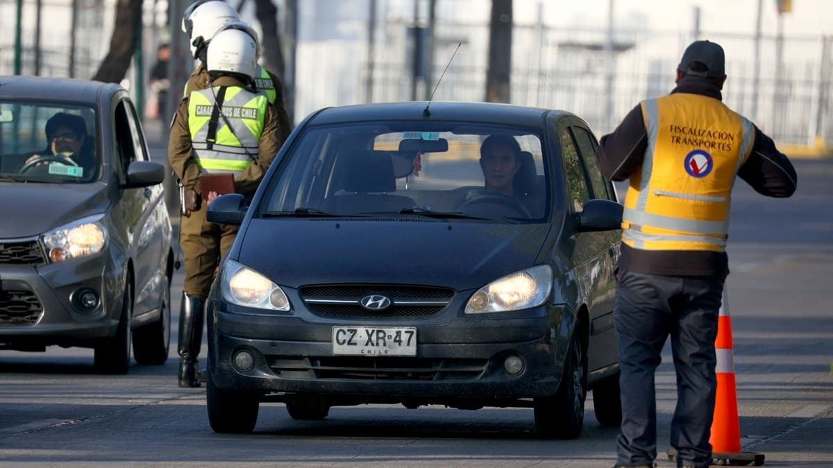 Restricción vehicular 2026: Estos automóviles NO podrán circular por la provincia de Santiago, Puente Alto y San Bernardo