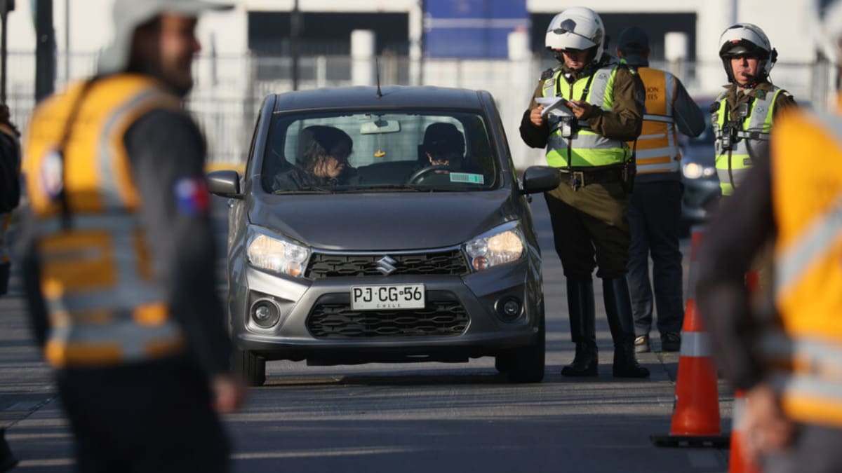 Esta es la fecha en que vuelve la restricción vehicular a Santiago en 2026